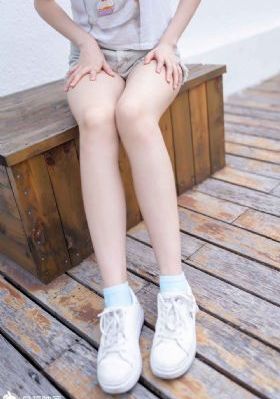 女式开襟睡衣裙子做双人运动动漫_720电影在线看